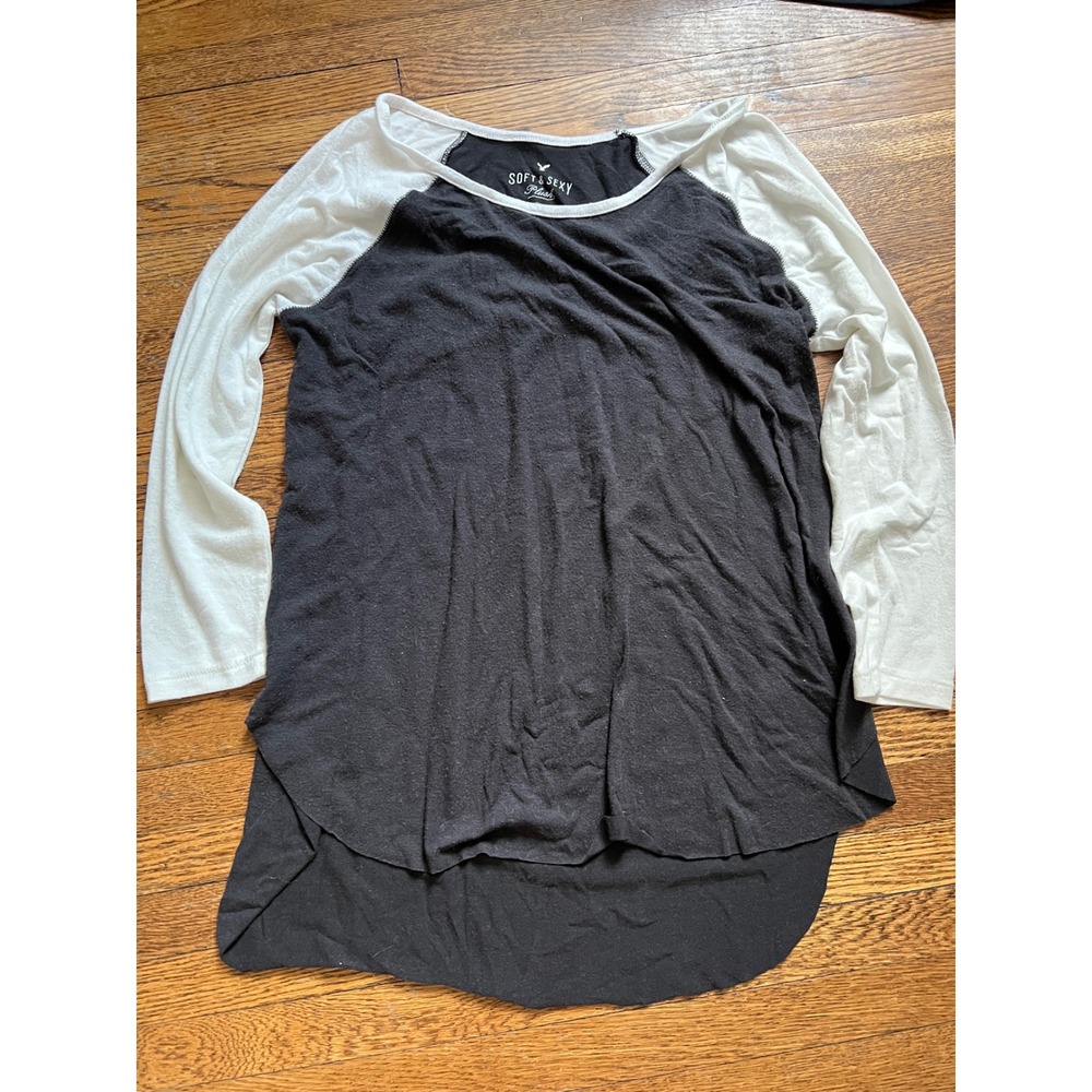 American Eagle Soft & Sexy Plush Baseball Tee Black White Raglan High Low Small
